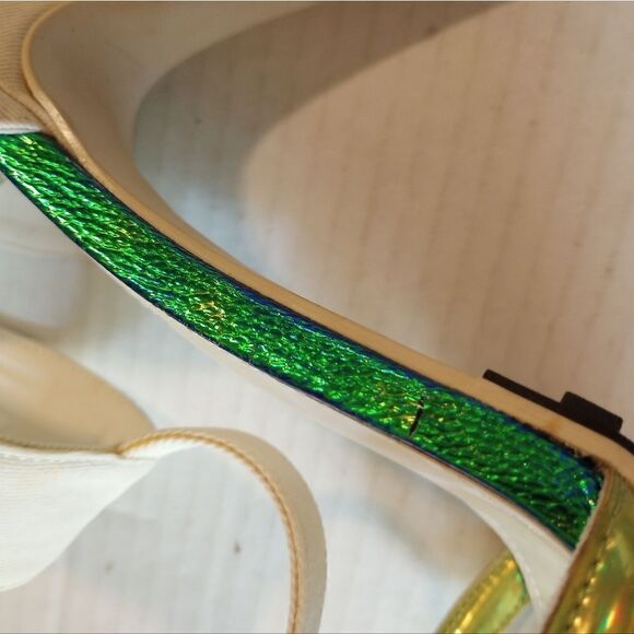 - H&M white mermaid high heels with ankle buckle - Picture 3 of 11